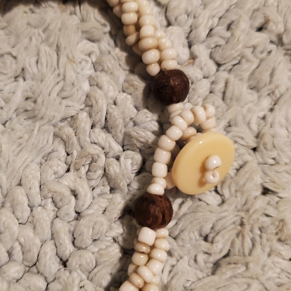 Shell necklace - Picture 5 of 5